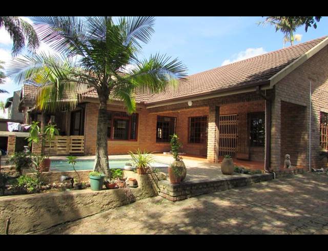 4 BEDROOM HOUSE FOR SALE IN WHITE RIVER EXT 18